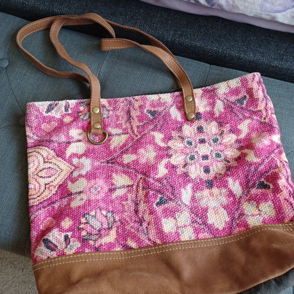 Myra Bag